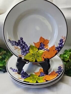 Set 4 Fine Bone China 8" Plate Purple Grape & Orange Leaf Motif Made In England